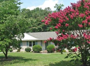 24306 Wedgewood Rd, Petersburg, VA 23803