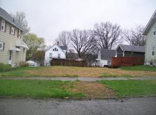 1036 W Tuscarawas Ave, Barberton, OH