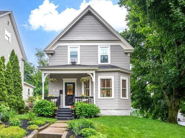 265 Sutton St, North Andover, MA 01845