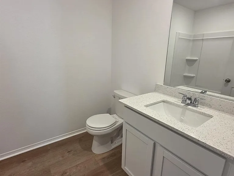 782 Gussy Ln — Photo 21