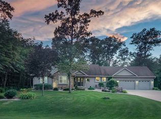 1945 Lepak Dr, Plover, WI 54467