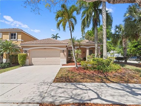 2nd image of 1097 Allamanda Way