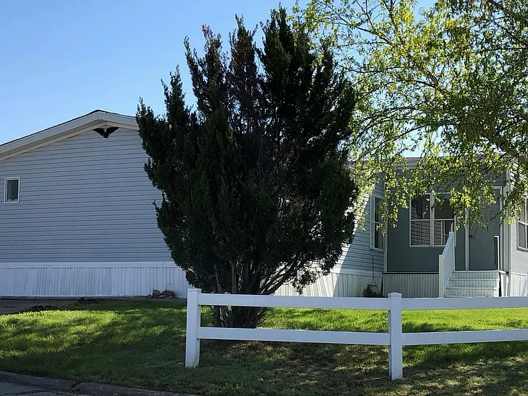 Silver Creek — Photo 10