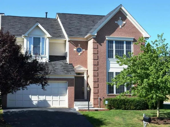 20585 Twelve Oaks Way, Ashburn, VA 20147