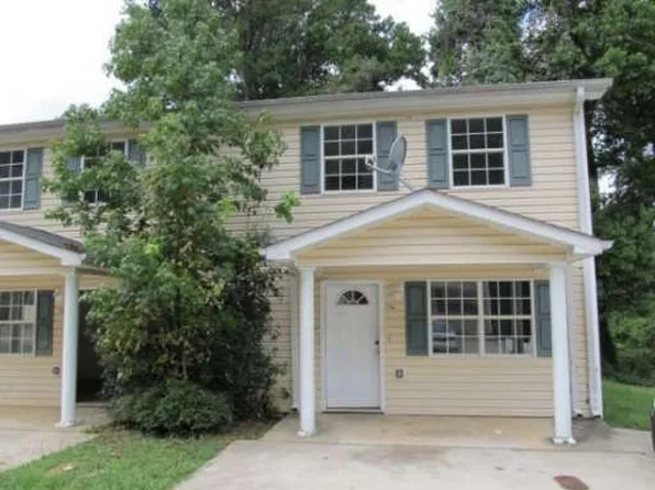 128 Coppermine Branch Ct, Holly Springs, GA 30114