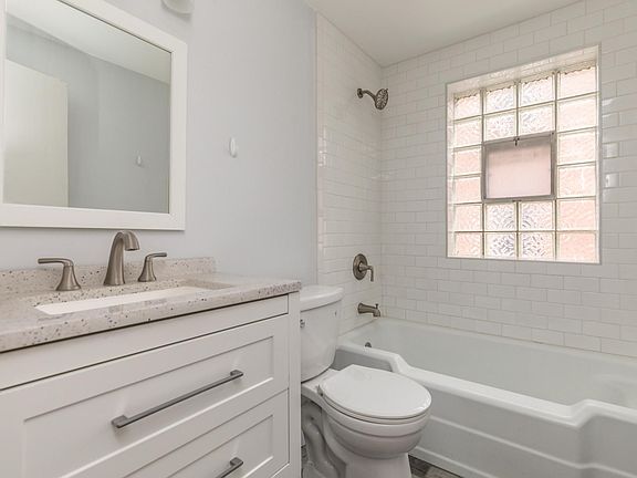 3rd image of 762 Kingsland Ave #1