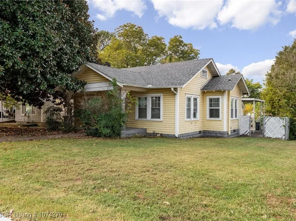 1400 S 17th St, Fort Smith, AR 72901