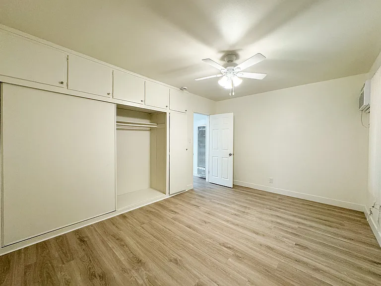 2032 S Shenandoah St #4 — Photo 9