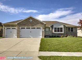 6121 S 96th St, Lincoln, NE 68526