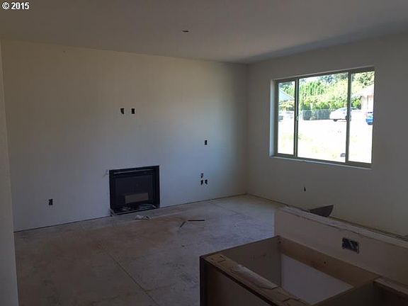 5th image of 4816 NE 56th Pl
