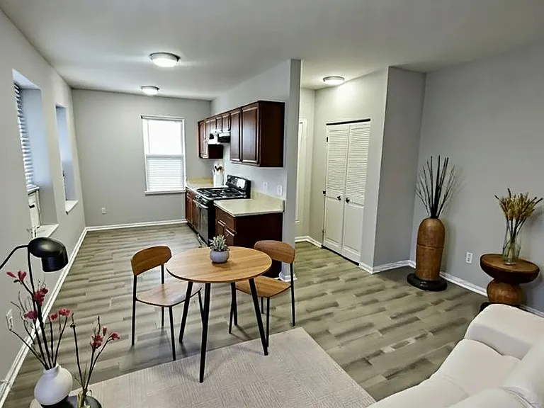 6243 S Ashland Ave — Photo 13