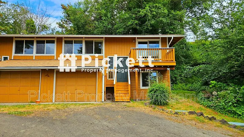 2 bed, 1.5 bath, 1156 sqft, $1,750 — Photo 2