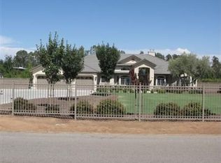 6676 N Leonard Ave, Clovis, CA 93619