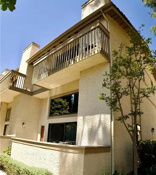 26130 Alizia Canyon Dr — Photo 4