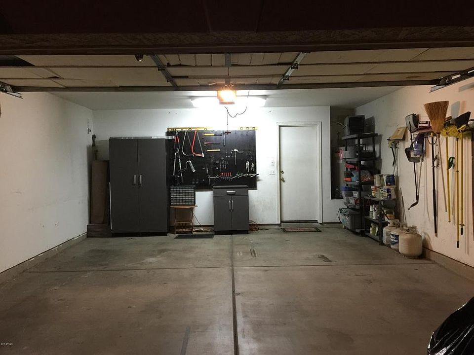 1st image of 11756 W Dahlia Dr