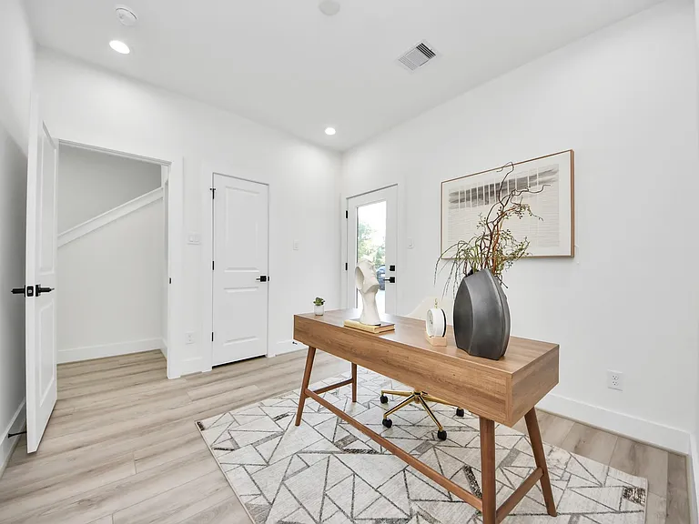 7723 Hammerly Blvd #B — Photo 6