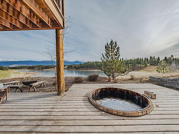 3rd image of 42 Cottage Lake Ln