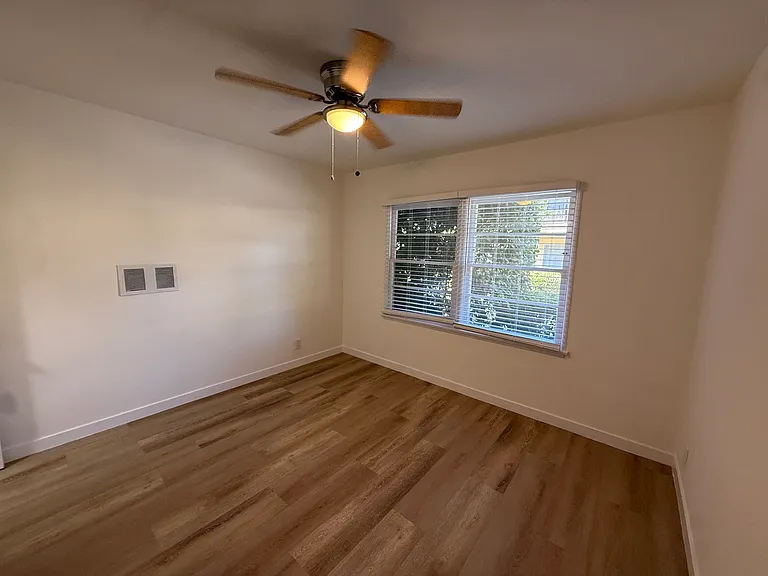 14115 Gilmore St #2 — Photo 10