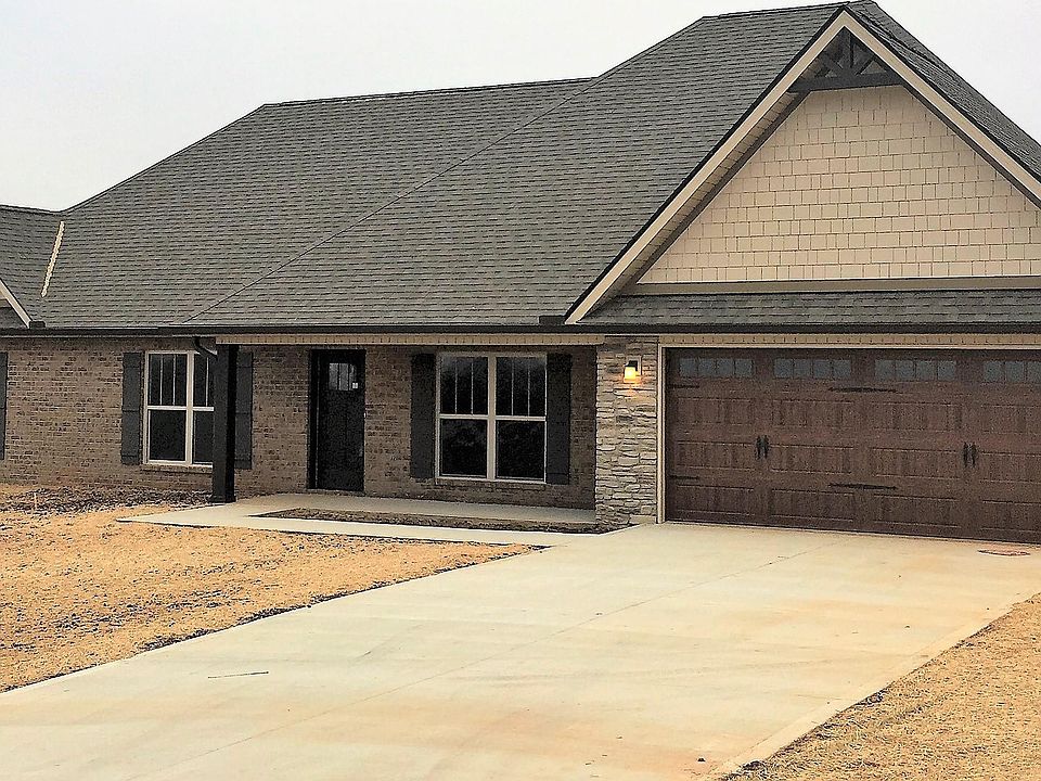 1st image of 207 Montgomery Farms Dr