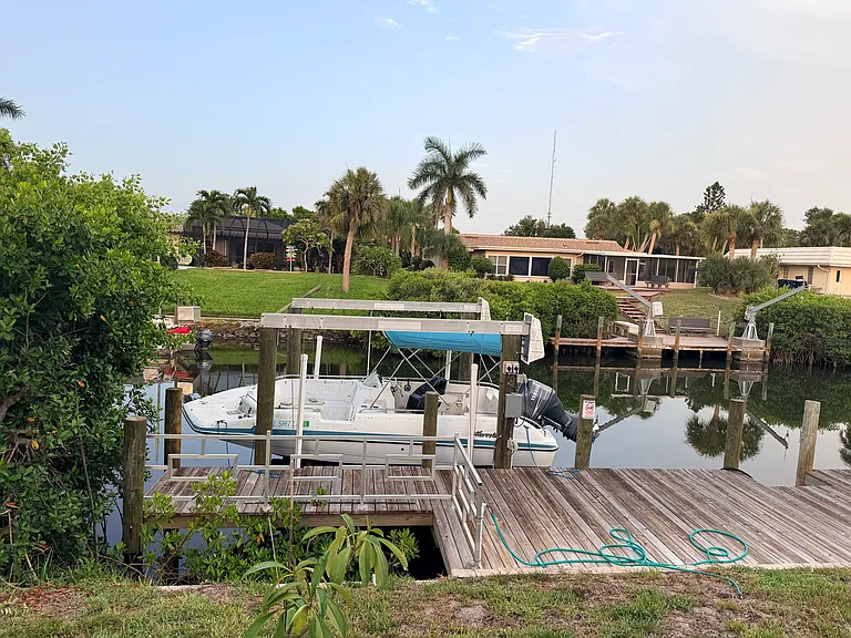 424 Bellini Cir — Photo 3
