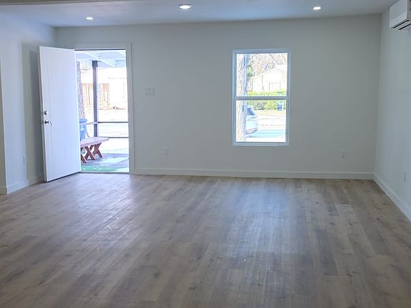 2nd image of 1208 Franwood Dr