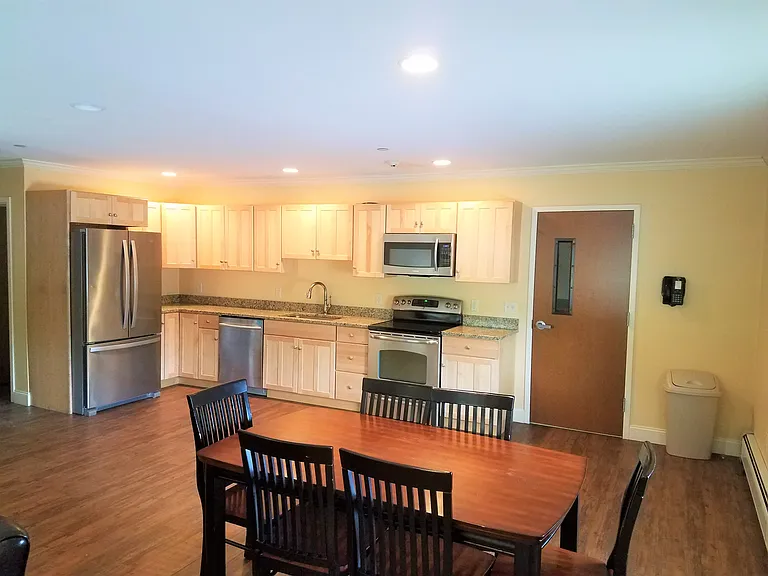 42 Cottage Ln #42 — Photo 8