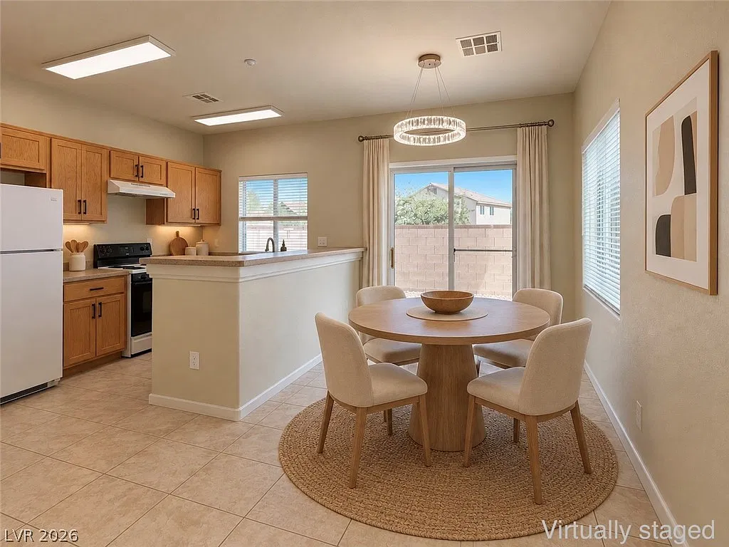 2 bed, 2.5 bath, 1170 sqft, $1,550 — Photo 3