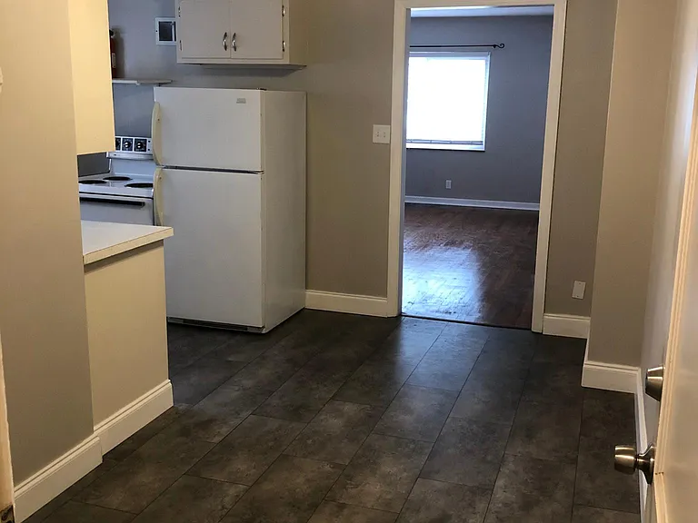 1151 Oakdale Ave — Photo 9