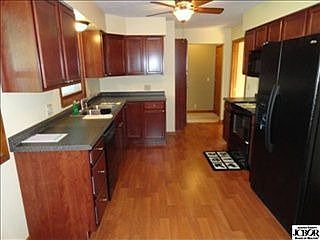 4th image of 648 E Bard St