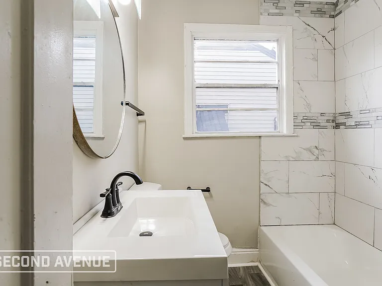 1800 Woodland Ave SW — Photo 12