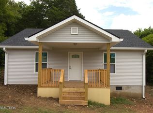 1412 Moshina Rd, Knoxville, TN 37914