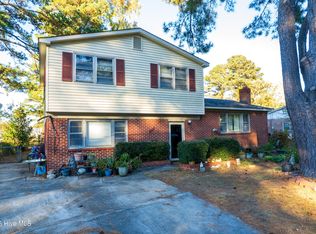 1718 Providence Rd, Elizabeth City, NC 27909