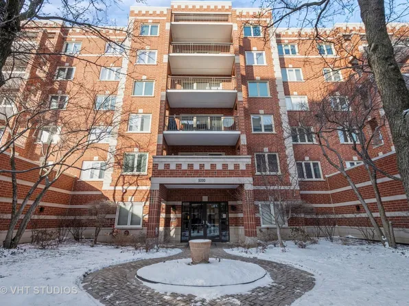 5000 Oakton St APT 505, Skokie, IL 60077