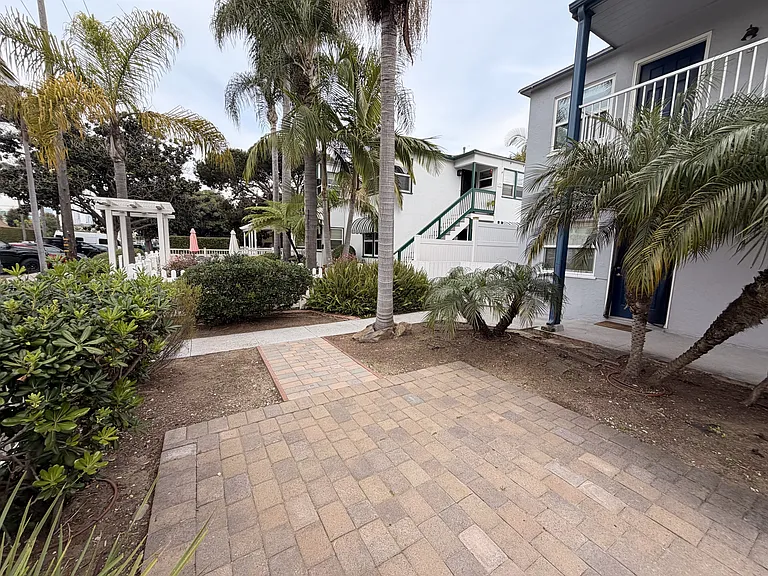 161 D Ave — Photo 3