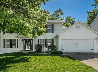 1091 Treeshade Dr, Saint Peters, MO 63376