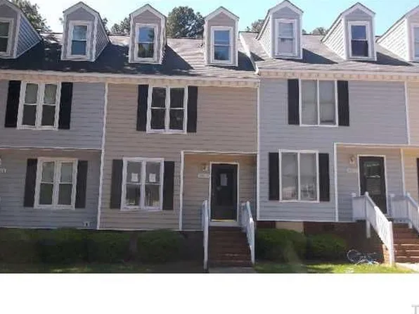 3613 Plumbridge Ct, Raleigh, NC 27613