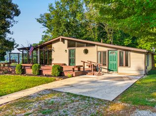 242 Tuck A Way Ridge Dr, Nashville, IN 47448