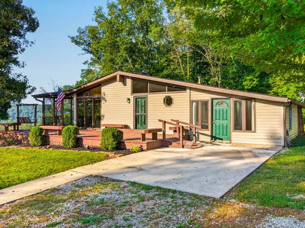 242 Tuck A Way Ridge Dr, Nashville, IN 47448