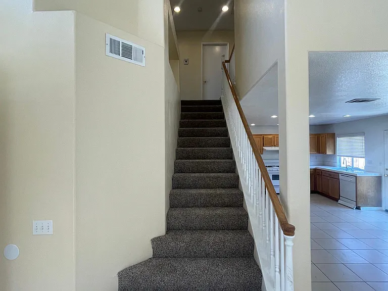 30388 Savannah Oaks Dr — Photo 12