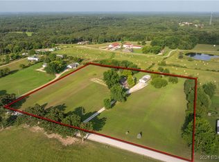2863 Old Tuscumbia Rd, Eldon, MO 65026