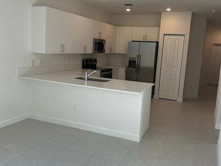 237 SW 159th Way — Photo 5