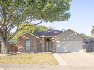 415 Wesley Ln, Duncanville, TX 75137