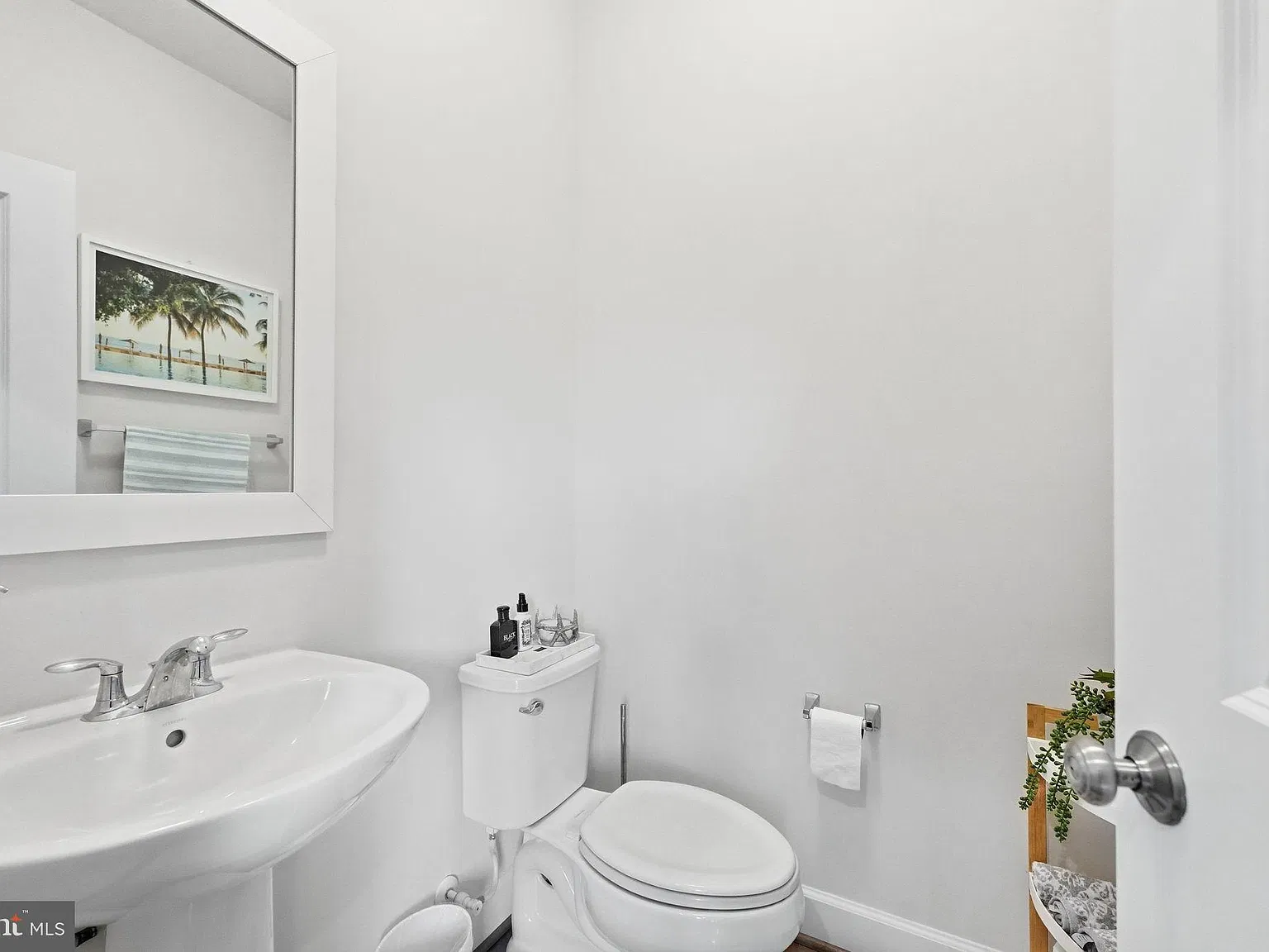 4 bed, 3.5 bath, 2552 sqft, $3,500 — Photo 4