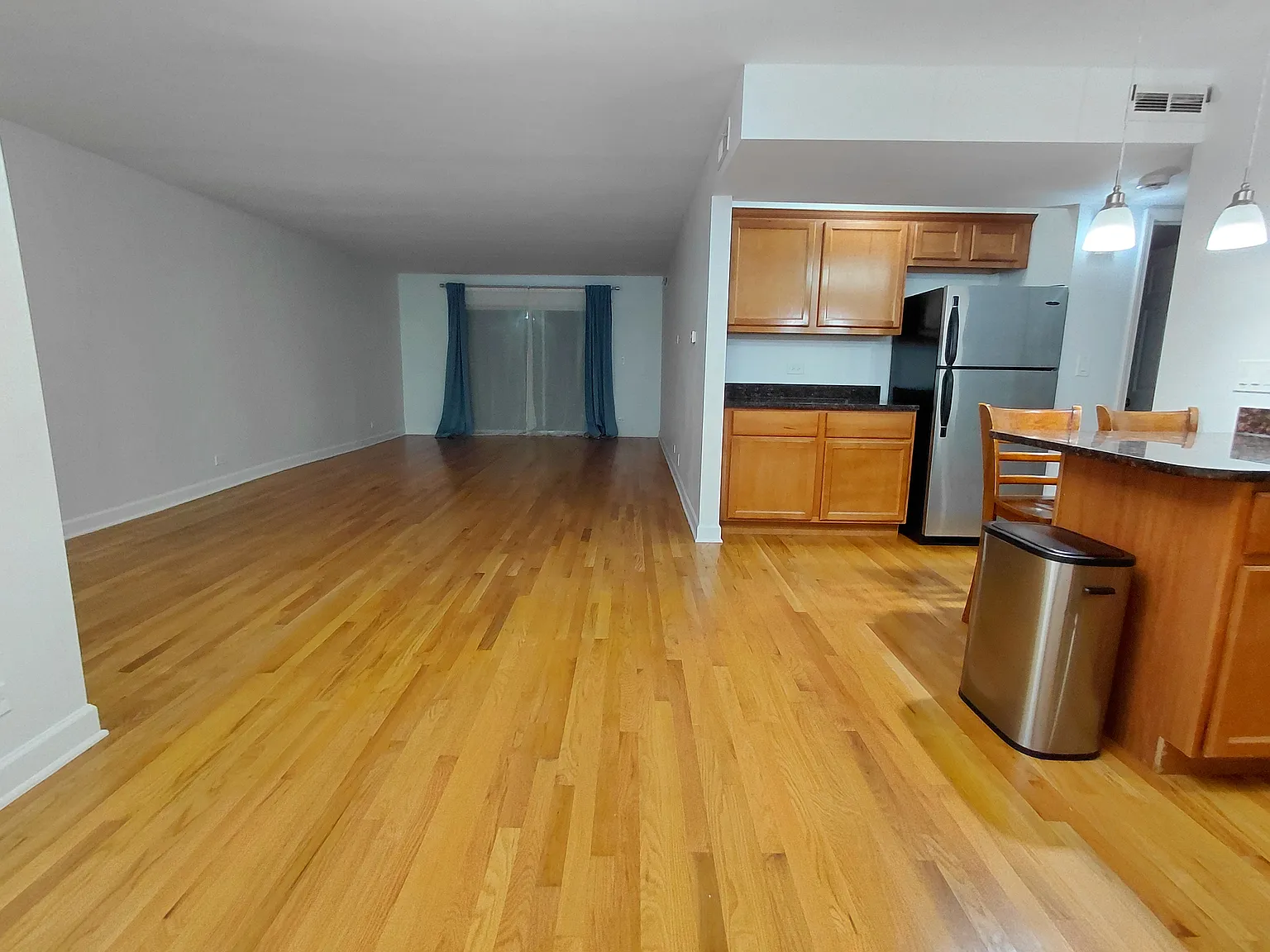 16W477 Mockingbird Ln — Photo 4