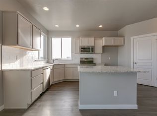 196 S Sunset Point Way, Meridian, ID 83642