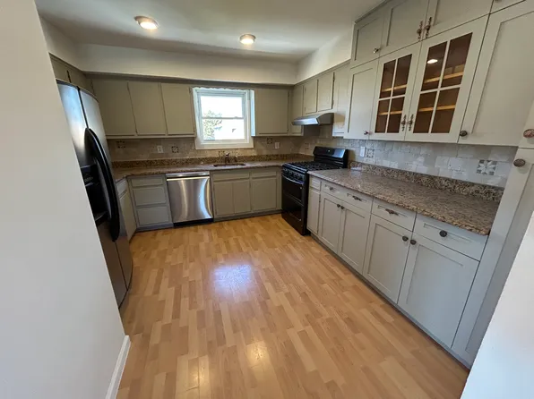 (undisclosed Address), Massapequa, NY 11758