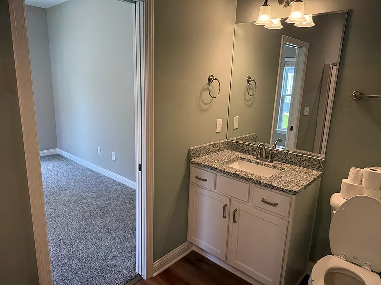 826 Rosemary Ln — Photo 10