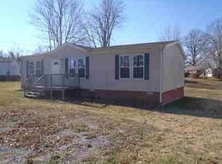 905 Old Charlotte Rd #R, White Bluff, TN 37187