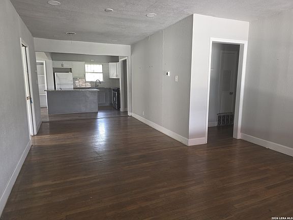2nd image of 2223 Hays