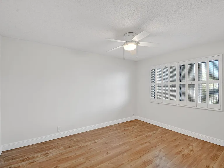 4080 Tivoli Ct #206 — Photo 23